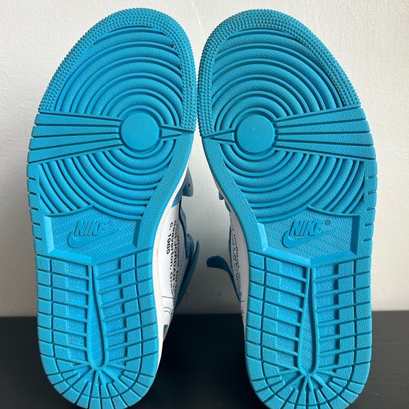 Off white Jordans - Picture 4 of 9